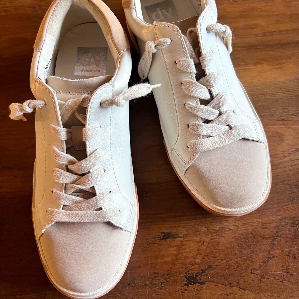 DV by Dolce Vita Women's Off-White Sneakers
